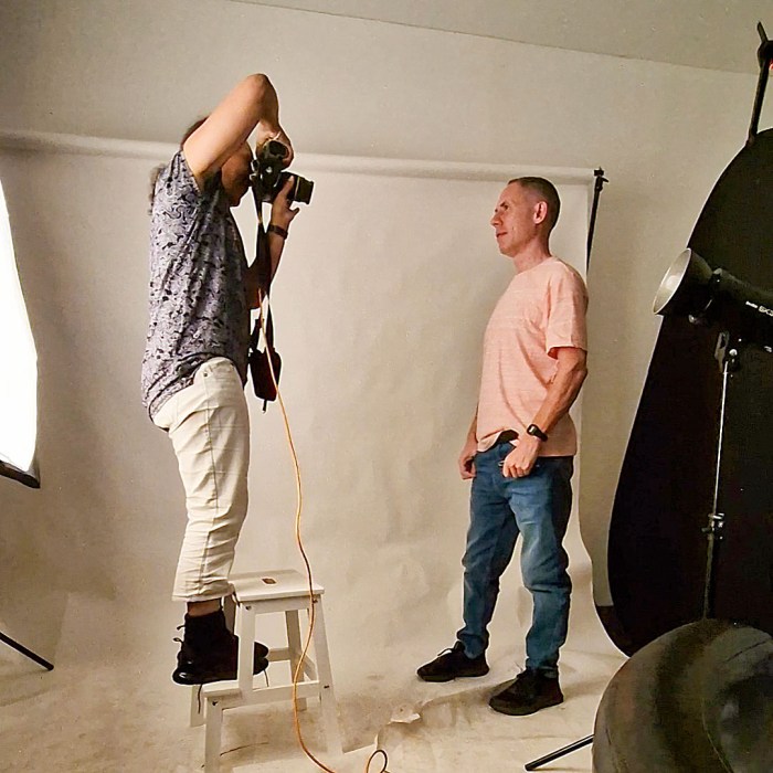 Headshot session in the 1853 Oldham Studio