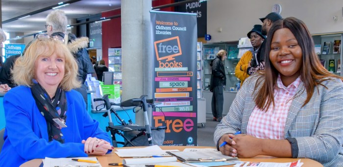 Oldham In Greater Manchester maine Library one of 11 LIbraries in the Oldham area with regular events including jobs fairs